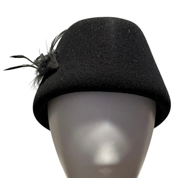 Vintage Morgan Taylor Black Wool Hat Feather Fascinator Made in Italy WPL 8048 - Picture 1 of 7
